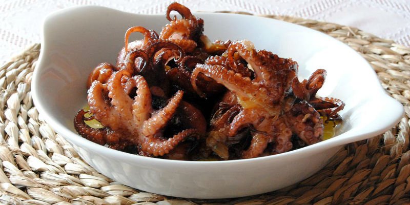 Little octopus with onion